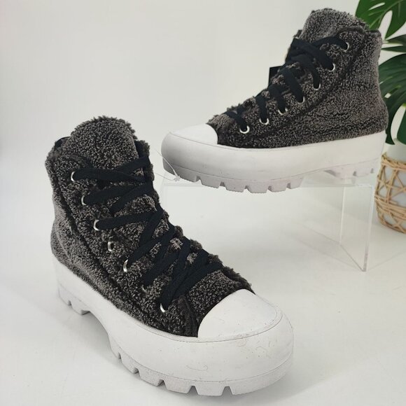 Converse Women's Platform Lugged Cozy Gray Sherpa Sneakers Size 6 - Picture 1 of 8